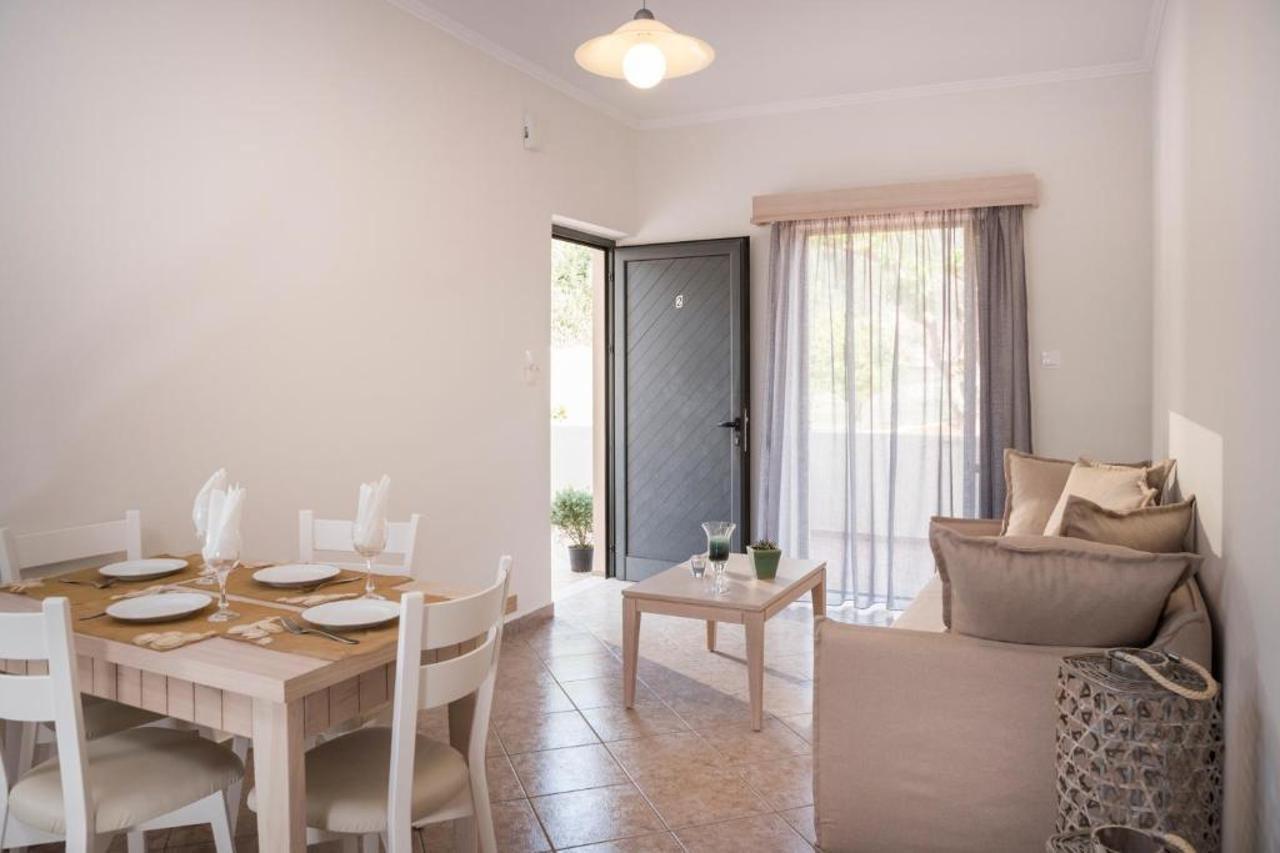 Mear Apartments And Studios Gialos  Dış mekan fotoğraf